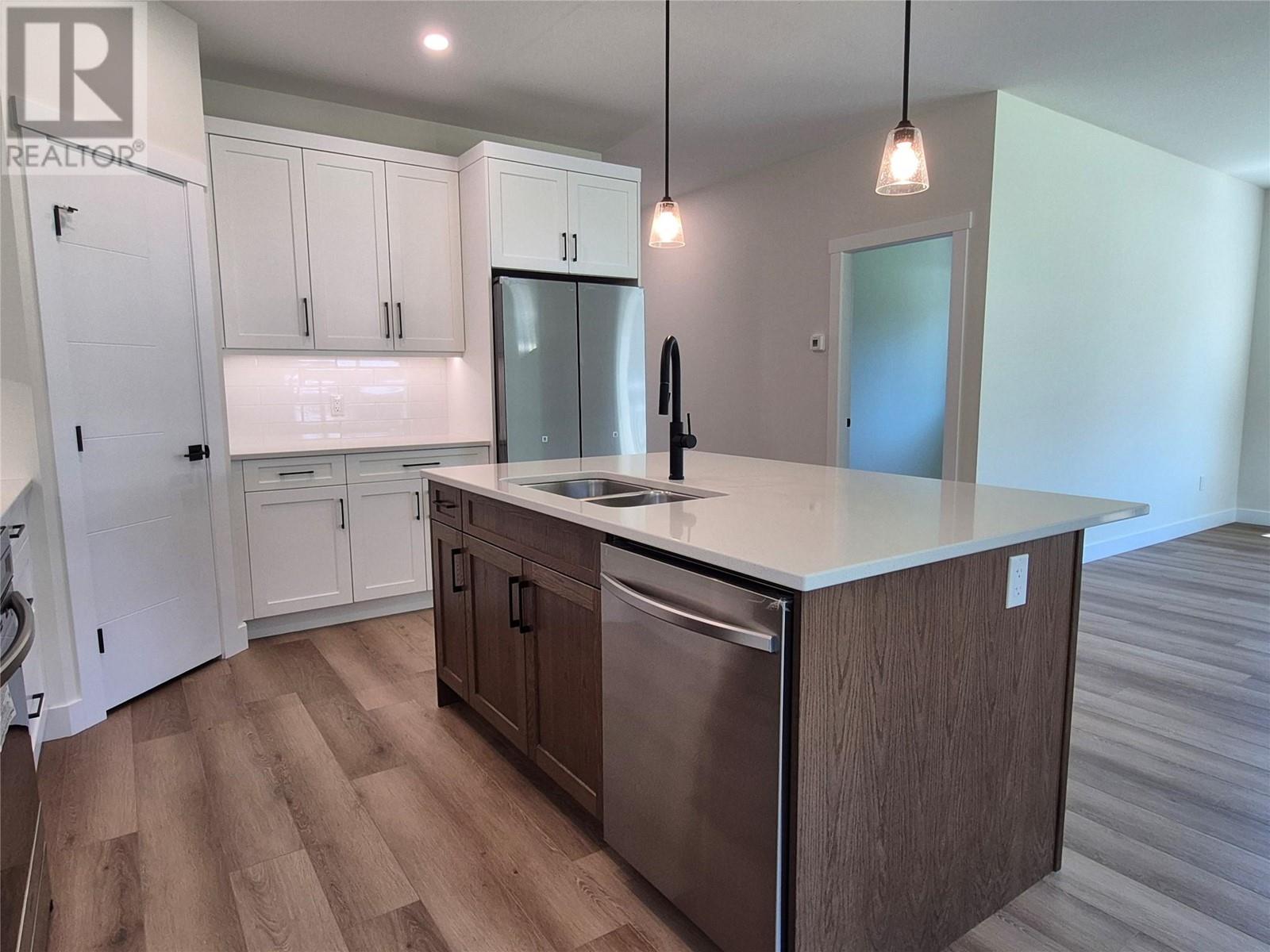 1840 10 Street Sw Unit# 24, Salmon Arm, British Columbia  V1E 1Z7 - Photo 10 - 10303885