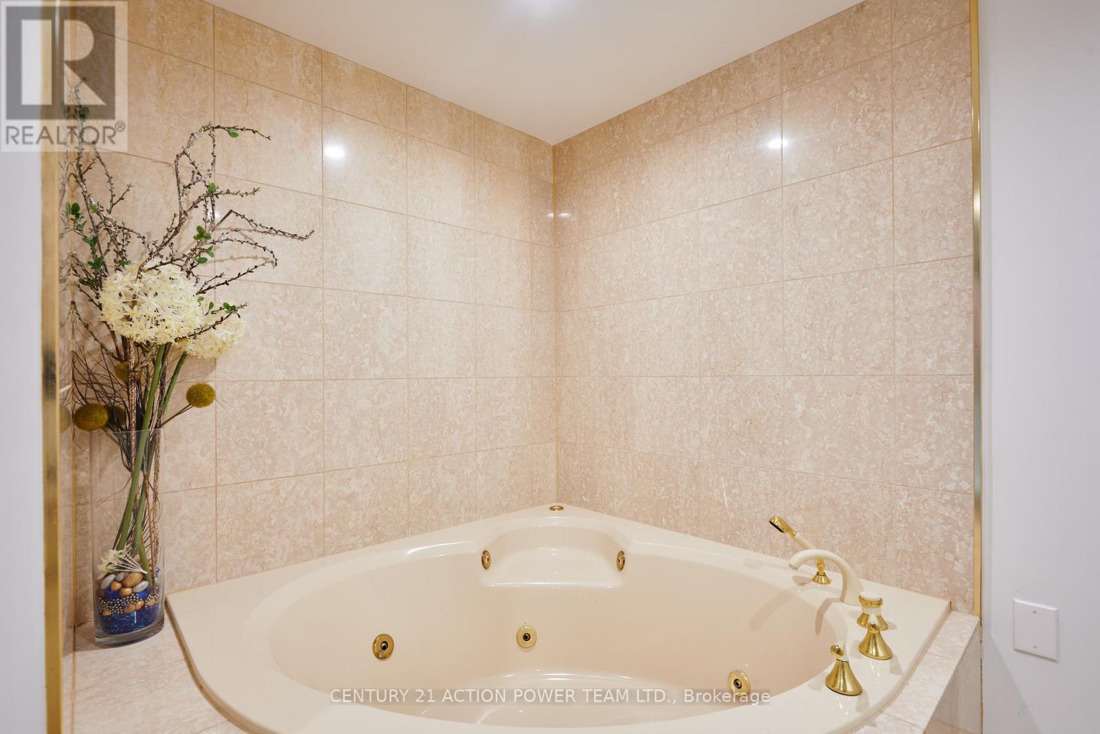 Ph2804 - 1510 Riverside Drive, Ottawa, Ontario  K1G 4X5 - Photo 25 - X12117268