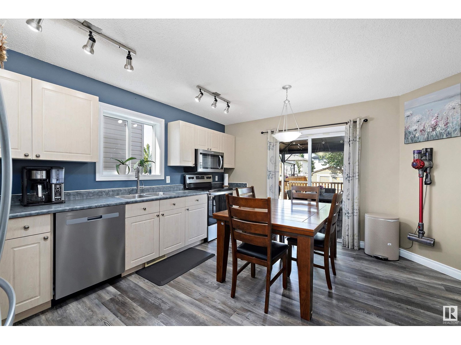 628 88 St Sw, Edmonton, Alberta  T6X 1E1 - Photo 5 - E4438915