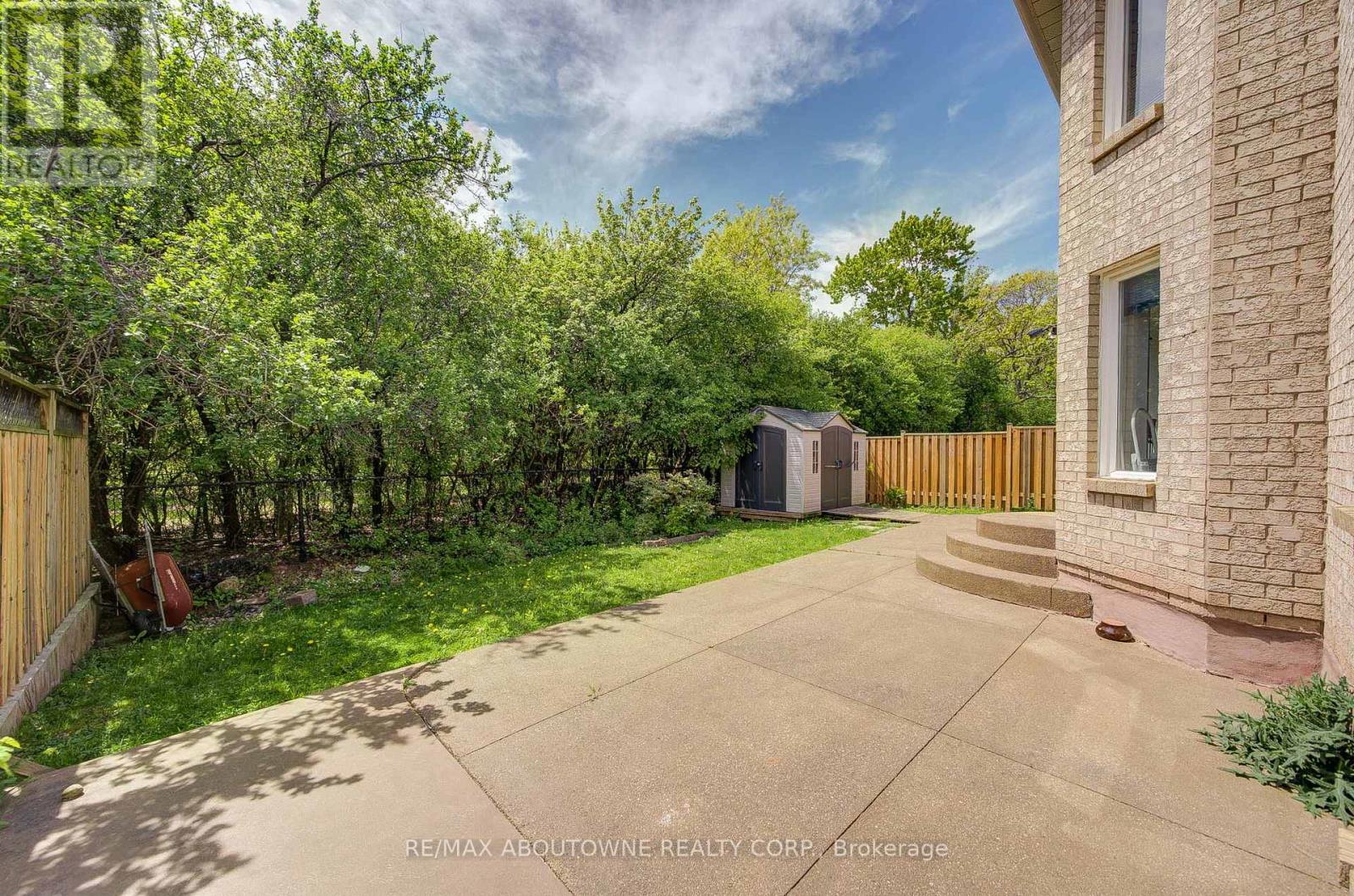 318 Northwood Drive, Oakville, Ontario  L6M 1M7 - Photo 29 - W12178879