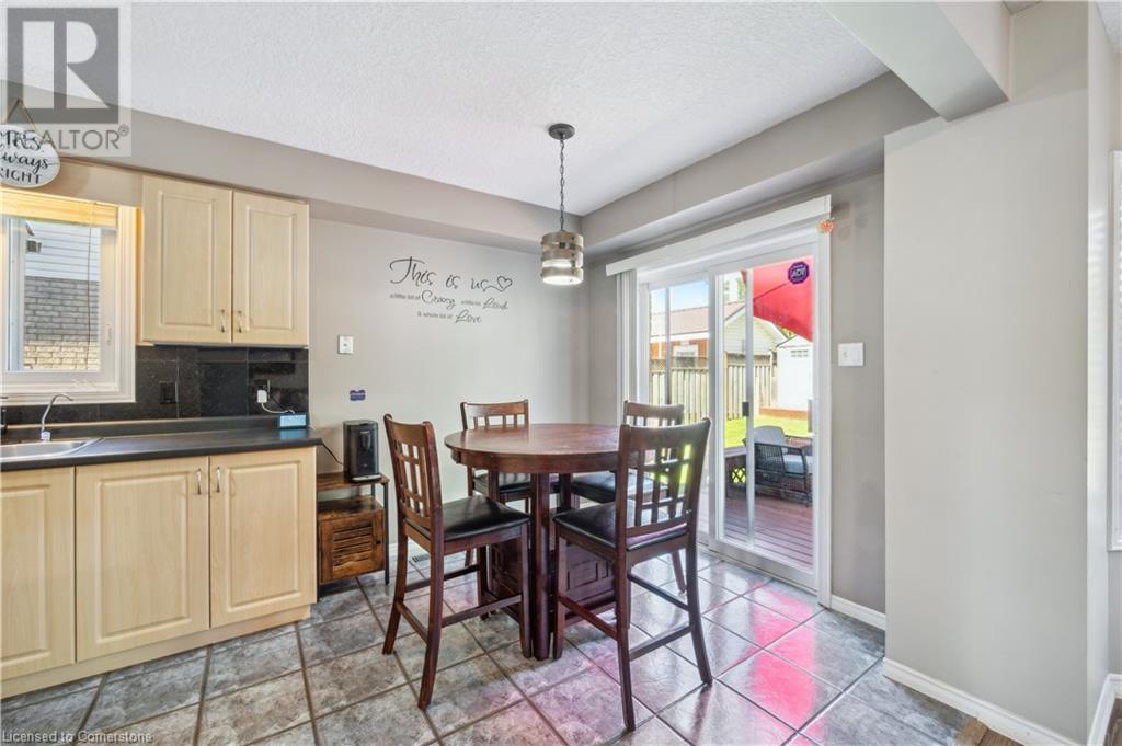 904 Rush Meadow Court, Kitchener, Ontario  N2R 1K9 - Photo 15 - 40730920