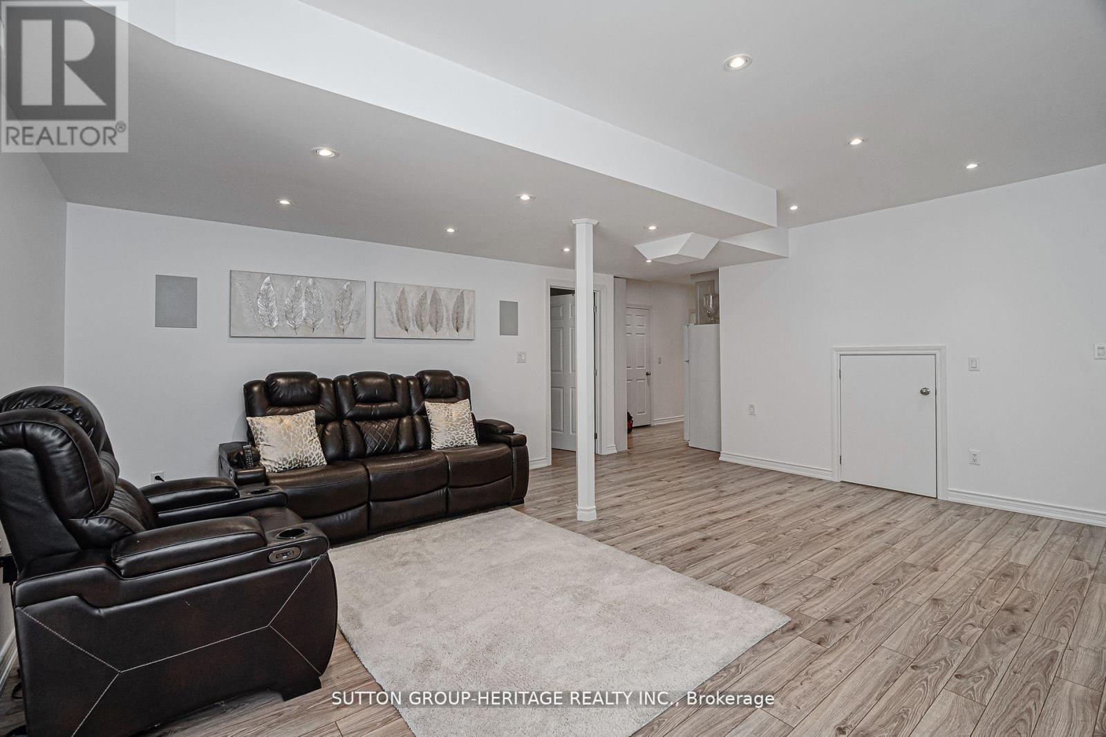 9 Halliday Street, Ajax, Ontario  L1Z 0N3 - Photo 37 - E12179315