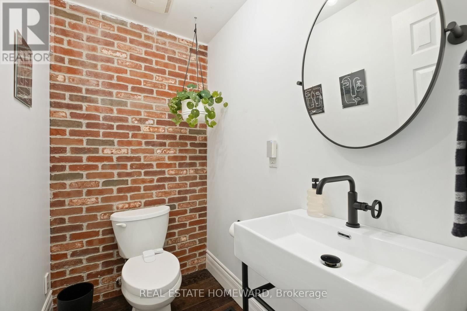 58 Columbine Avenue, Toronto (The Beaches), Ontario  M4L 1P5 - Photo 11 - E12179366