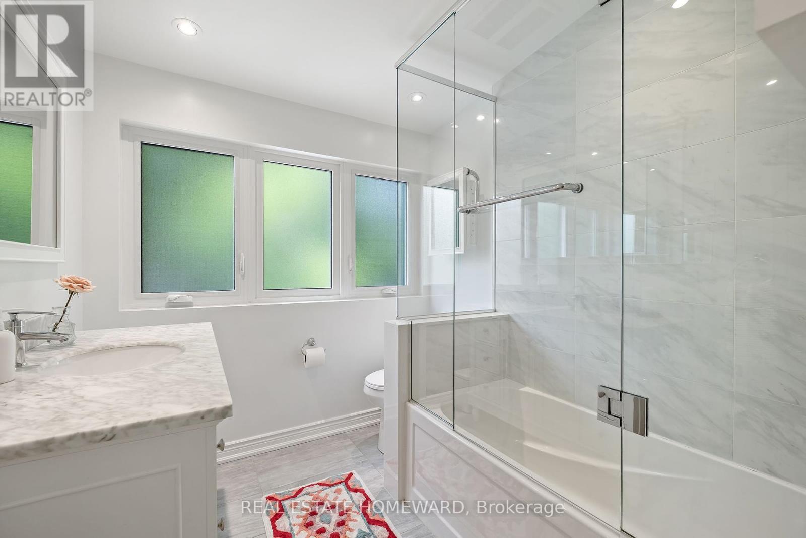 58 Columbine Avenue, Toronto (The Beaches), Ontario  M4L 1P5 - Photo 13 - E12179366