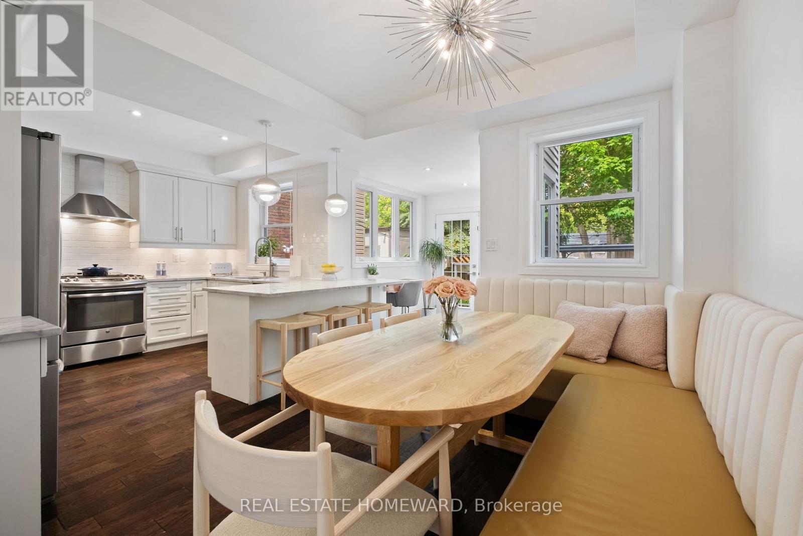 58 Columbine Avenue, Toronto (The Beaches), Ontario  M4L 1P5 - Photo 4 - E12179366