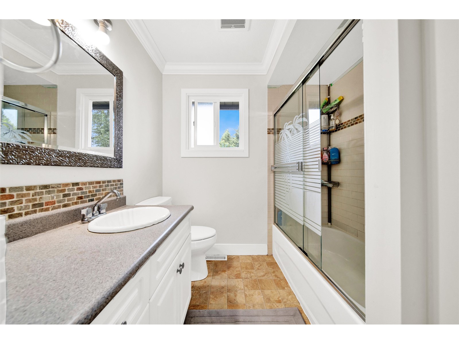 9088 146a Street, Surrey, British Columbia  V3R 6X7 - Photo 18 - R3007495