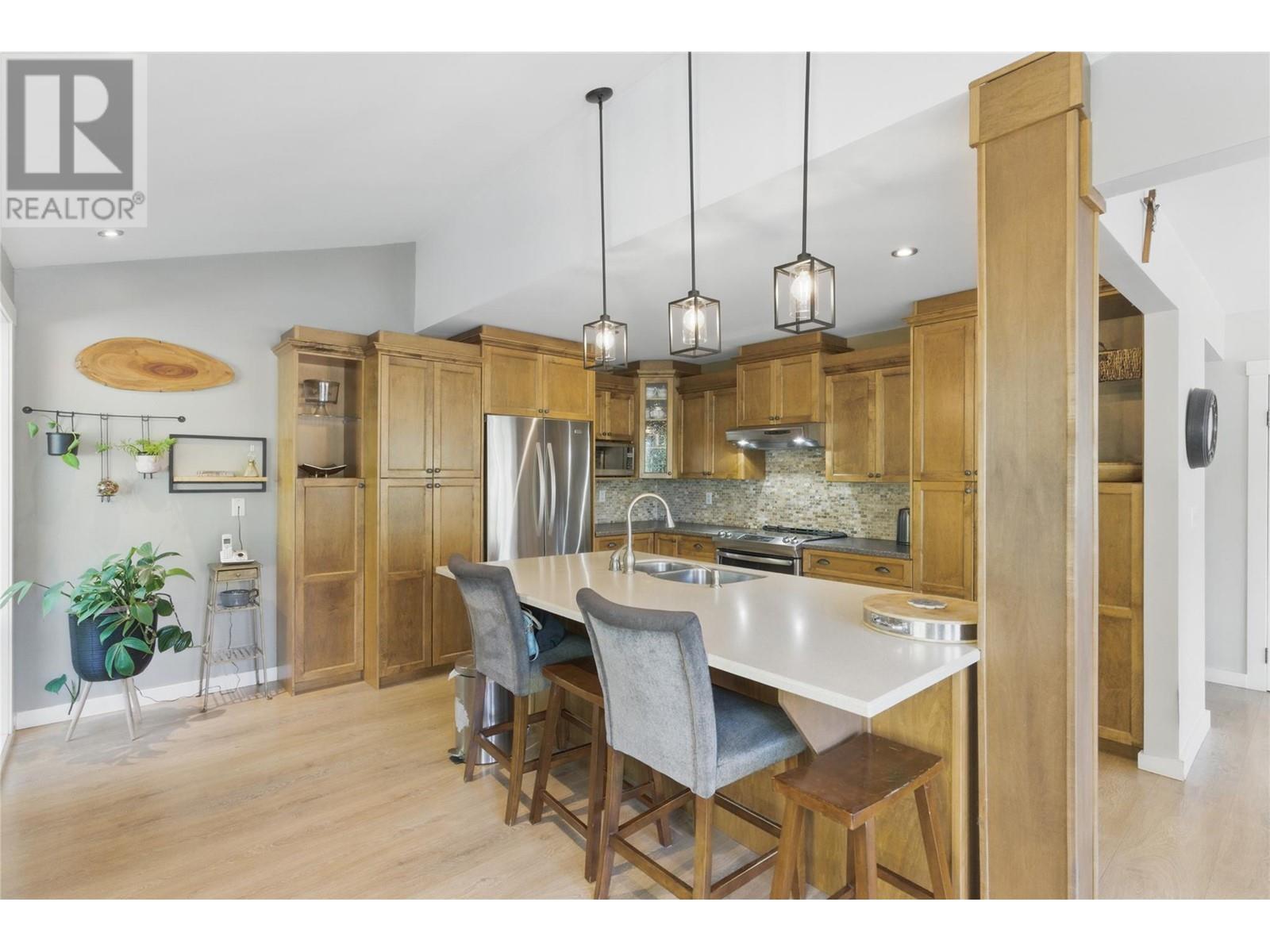 2250 PAUL LAKE Road, Kamloops, BC V2H1N9