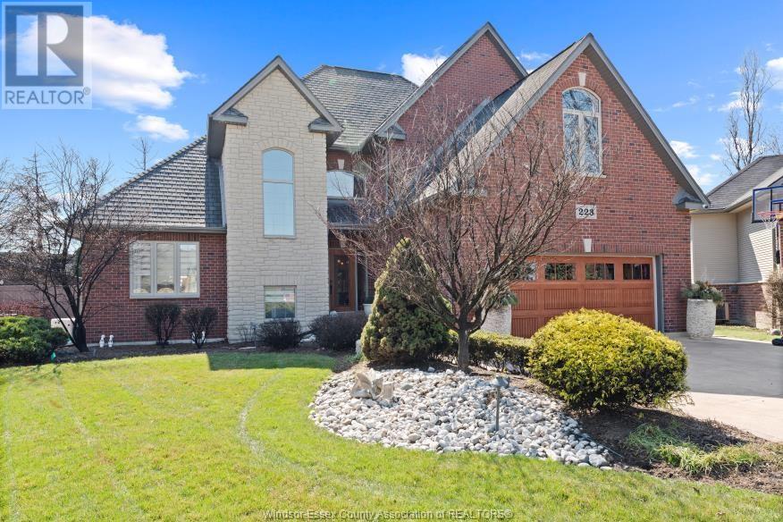 223 LAURENDALE DRIVE, lakeshore, Ontario