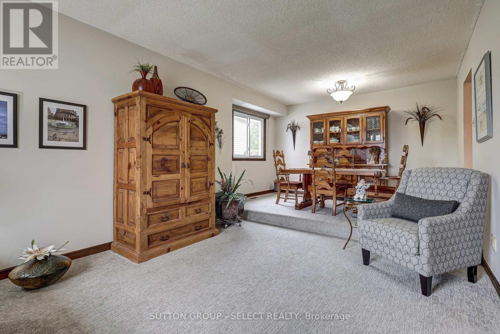 11 Tumbleweed Crescent, London South, Ontario  N6E 2N5 - Photo 11 - X12179475