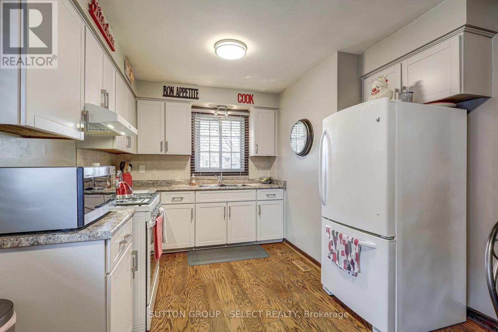 11 Tumbleweed Crescent, London South, Ontario  N6E 2N5 - Photo 16 - X12179475