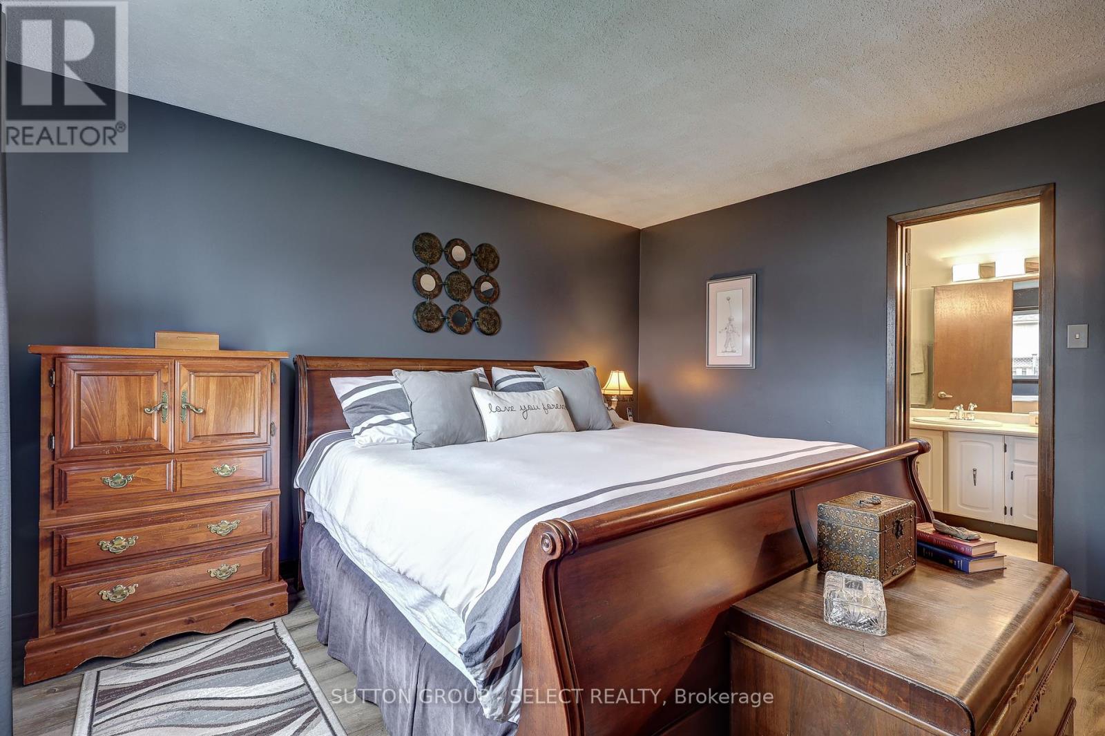 11 Tumbleweed Crescent, London South, Ontario  N6E 2N5 - Photo 20 - X12179475