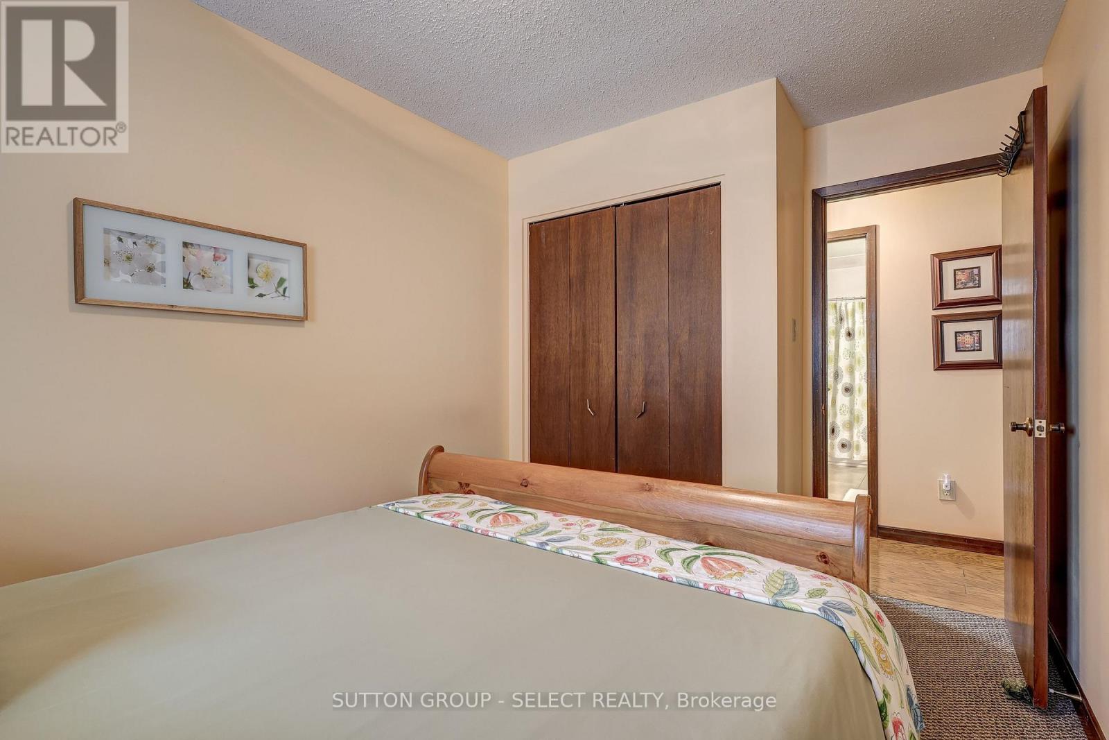 11 Tumbleweed Crescent, London South, Ontario  N6E 2N5 - Photo 24 - X12179475
