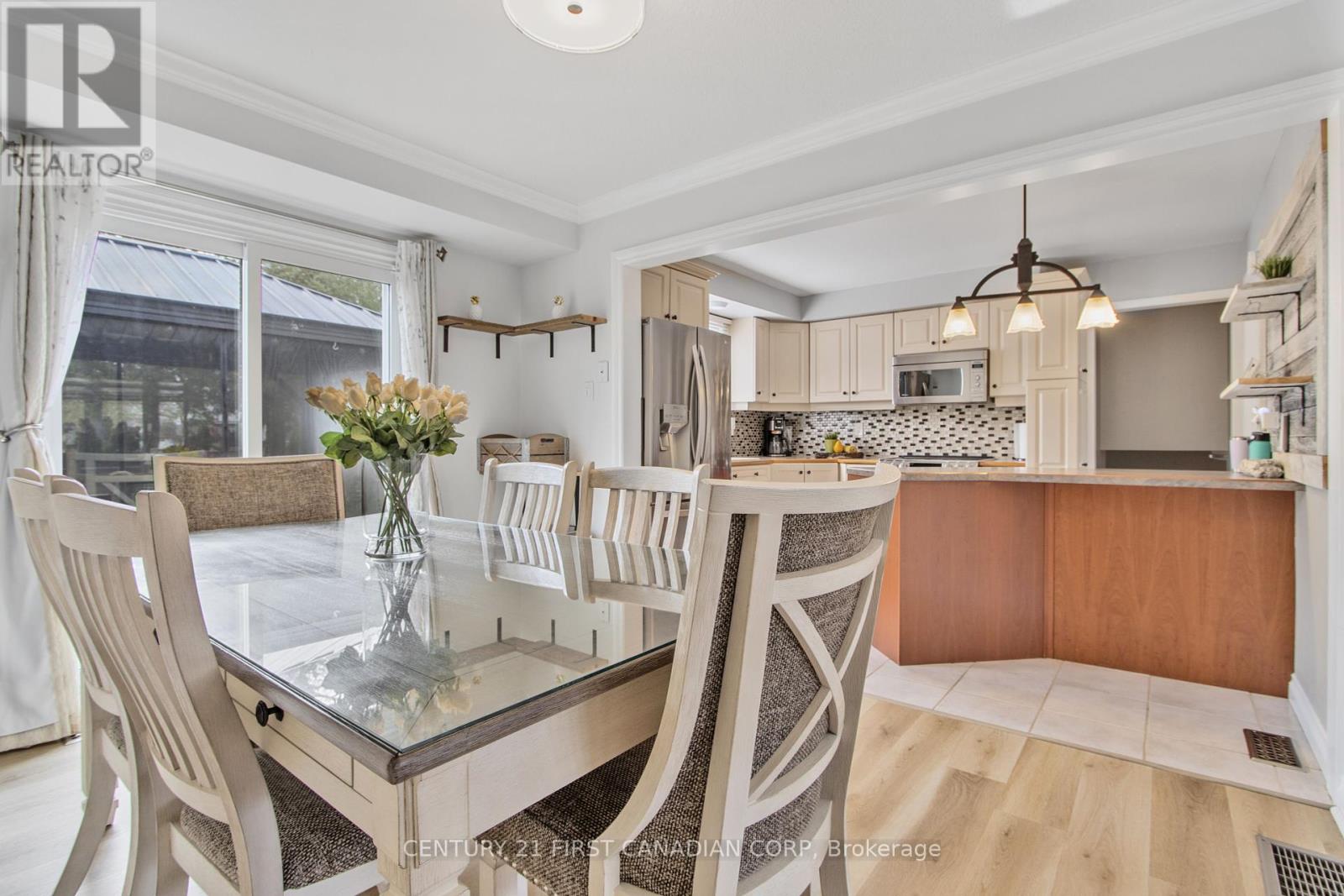 55 St Lawrence Place, London South, Ontario  N6J 2G4 - Photo 17 - X12179512