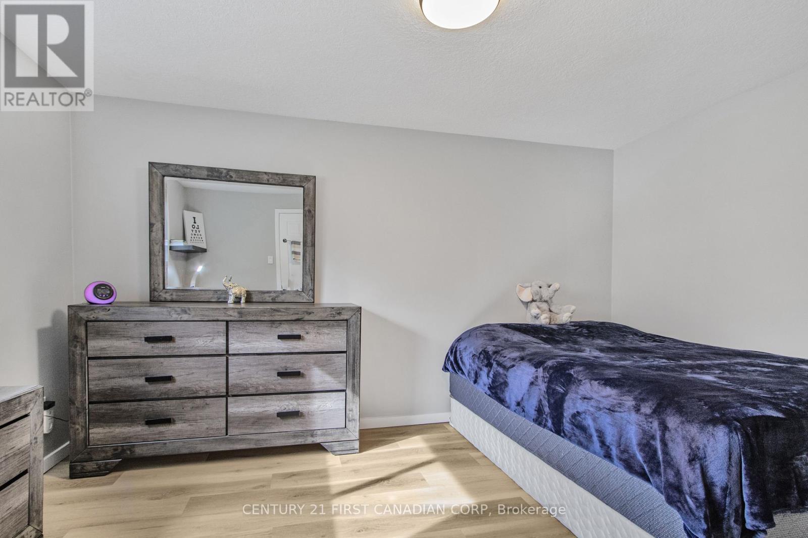 55 St Lawrence Place, London South, Ontario  N6J 2G4 - Photo 29 - X12179512