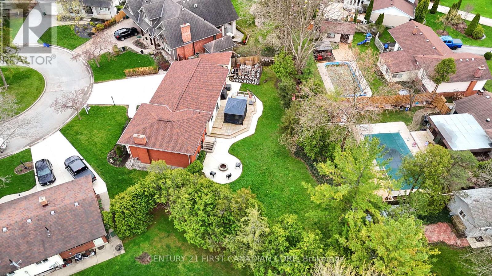 55 St Lawrence Place, London South, Ontario  N6J 2G4 - Photo 8 - X12179512