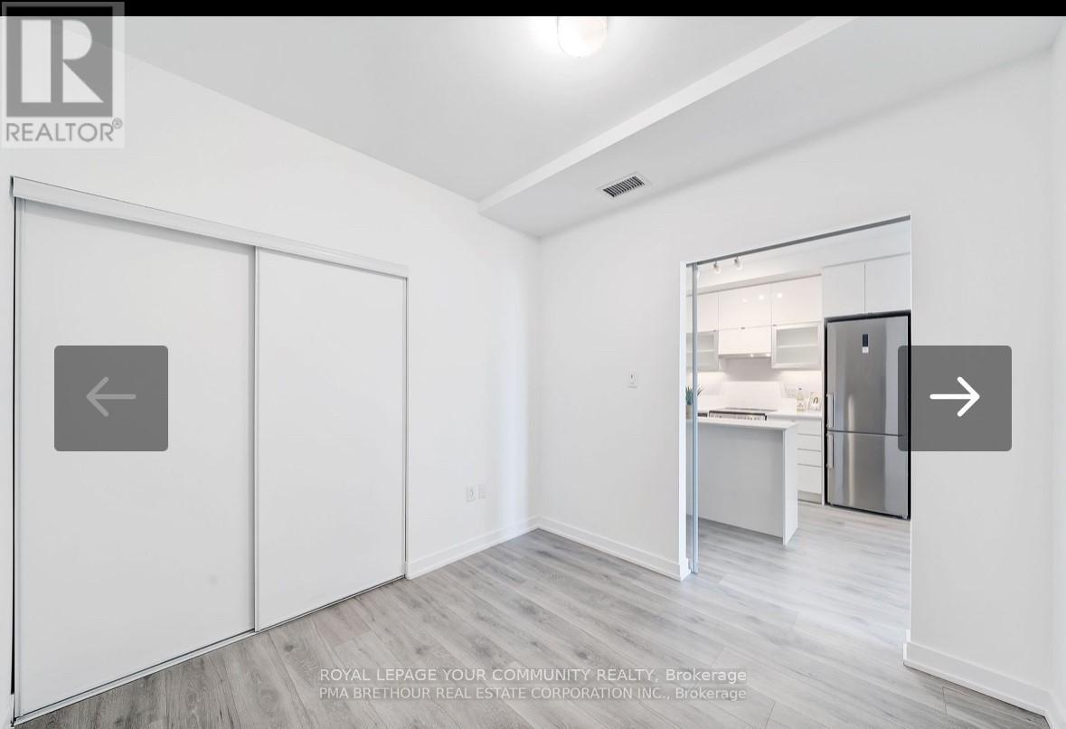 811 - 2433 Dufferin Street, Toronto (Briar Hill-Belgravia), Ontario  M6E 0B4 - Photo 7 - W12132036