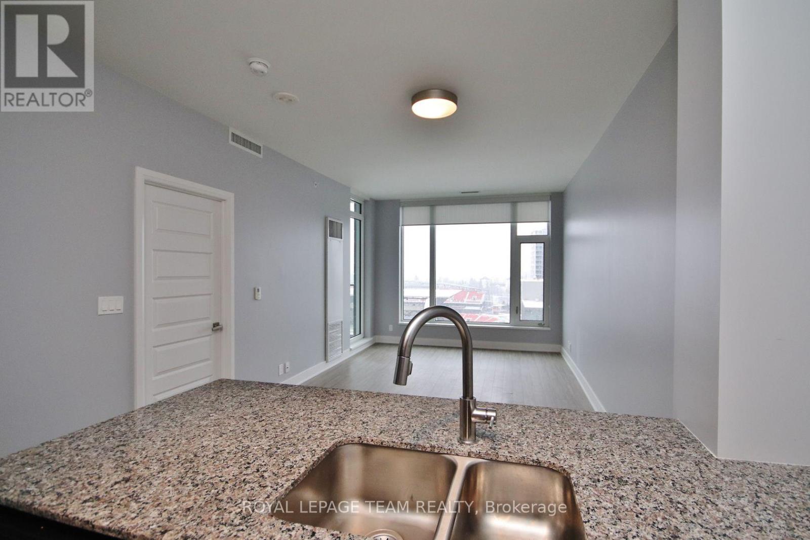 1104 - 118 Holmwood Avenue, Ottawa, Ontario  K1S 5J5 - Photo 13 - X12179514