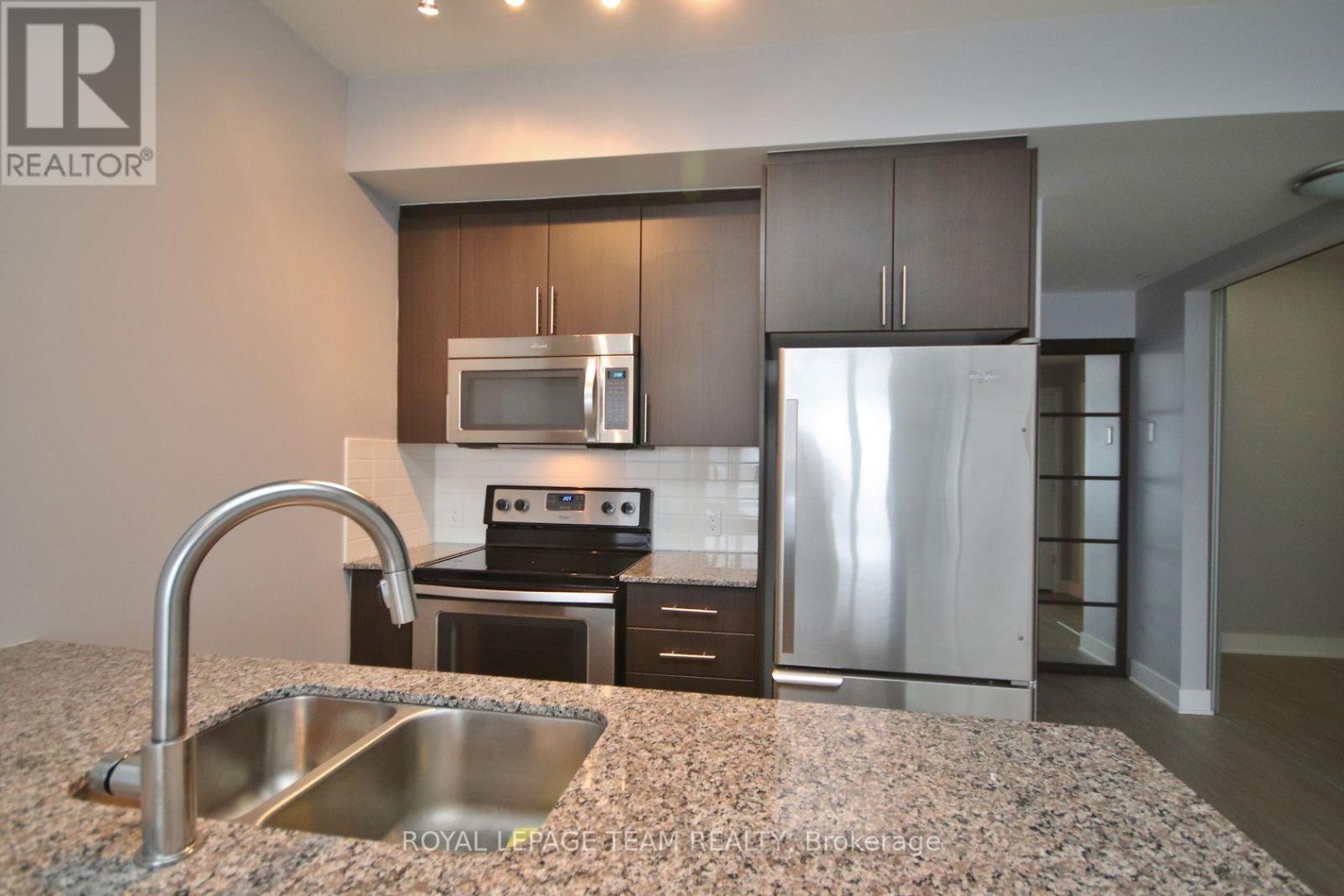 1104 - 118 Holmwood Avenue, Ottawa, Ontario  K1S 5J5 - Photo 14 - X12179514