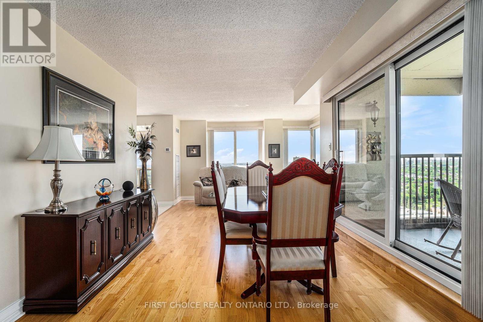 2405 - 545 St. Laurent Boulevard, Ottawa, Ontario  K1K 4H9 - Photo 8 - X12179533