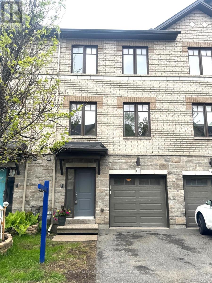 118 BRILIA PRIVATE, Ottawa, Ontario