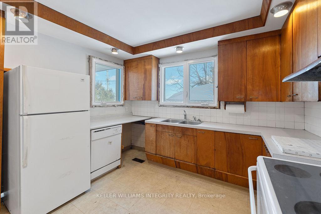 3722 St Joseph Boulevard, Ottawa, Ontario  K4A 0Z5 - Photo 12 - X12179564