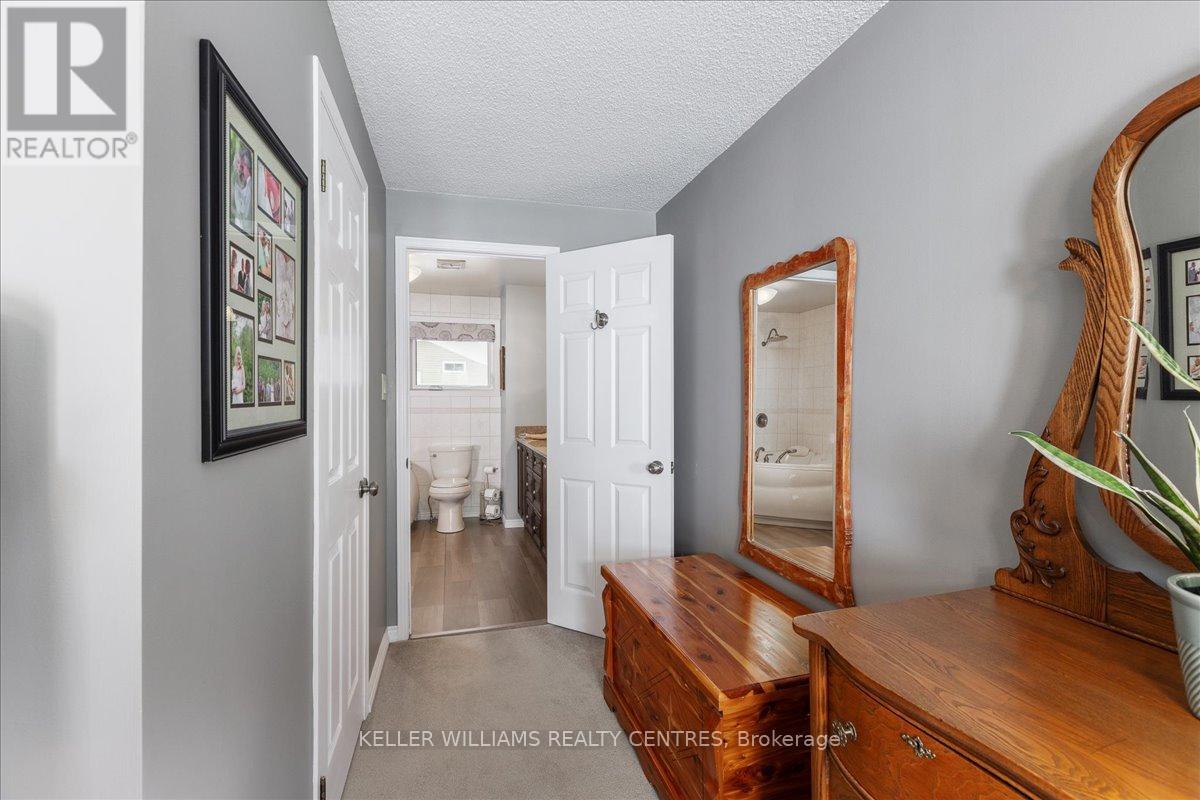 137 Lake Drive N, Georgina (Keswick North), Ontario  L4P 3C8 - Photo 33 - N12053669