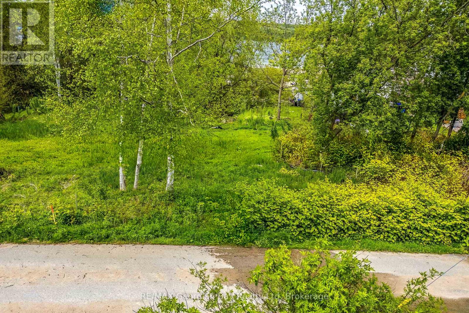 63 Nettleton Drive, Penetanguishene, Ontario  L9M 1N1 - Photo 8 - S12179426