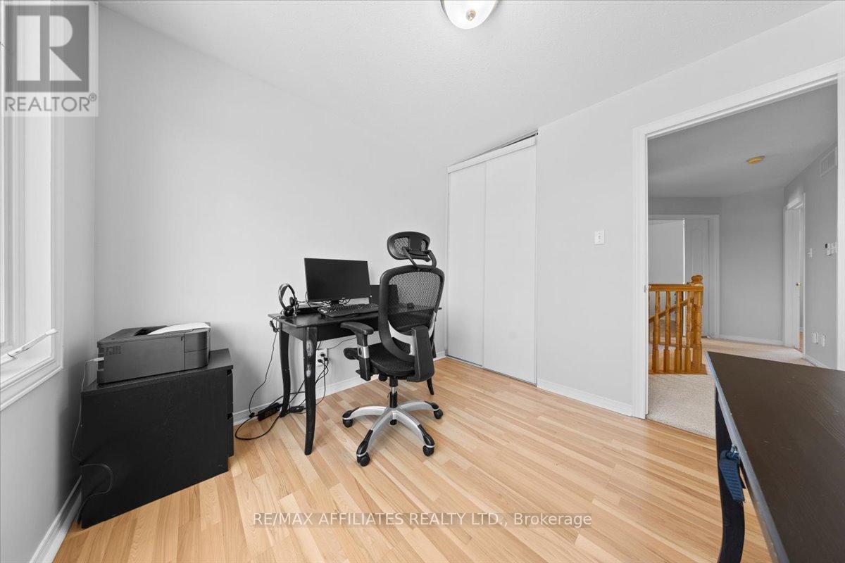 2055 Rolling Brook Drive, Ottawa, Ontario  K1W 1E2 - Photo 33 - X12050814