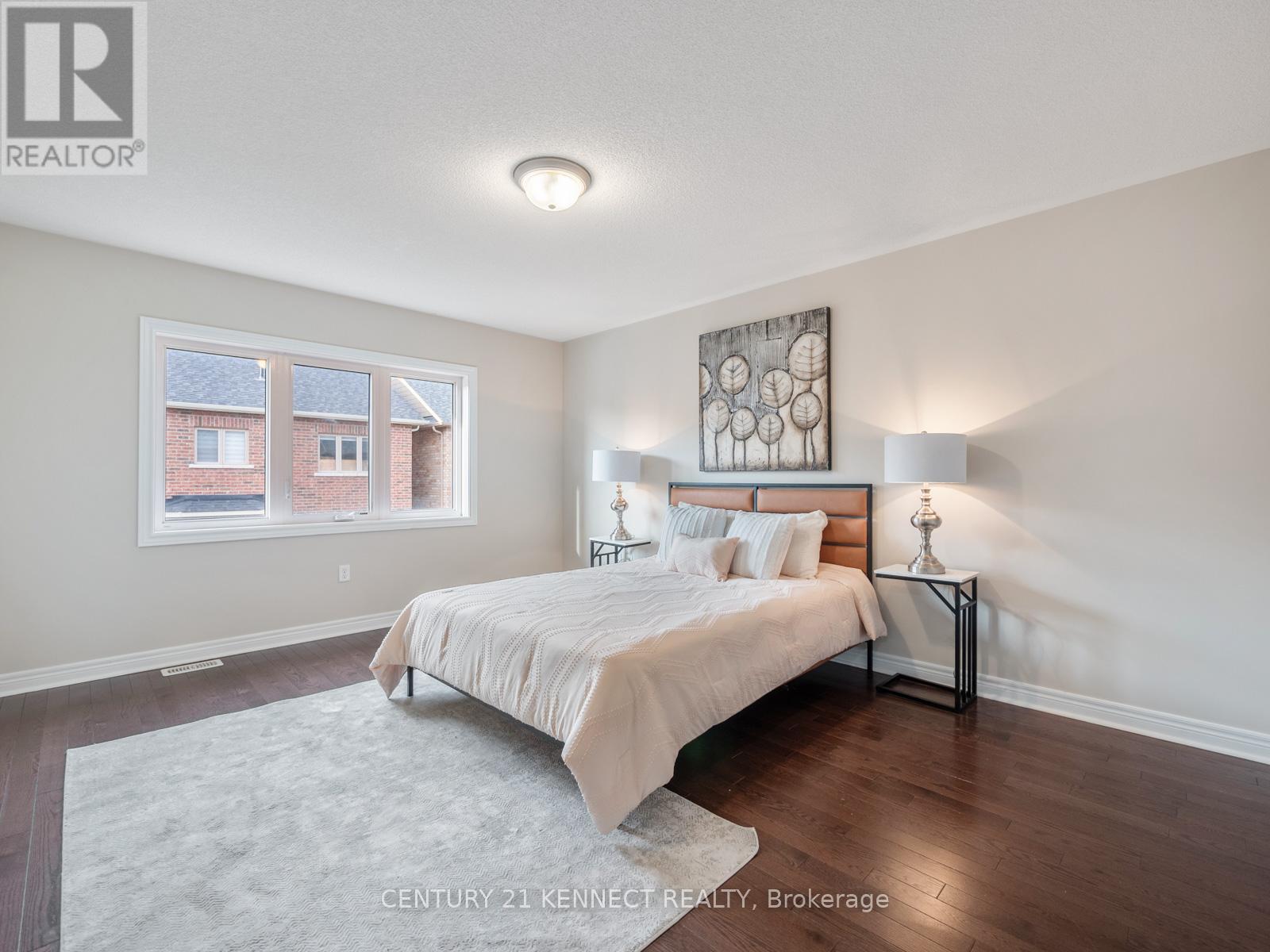 49 Finegan Circle, Brampton, Ontario  L7A 0B7 - Photo 17 - W12179383
