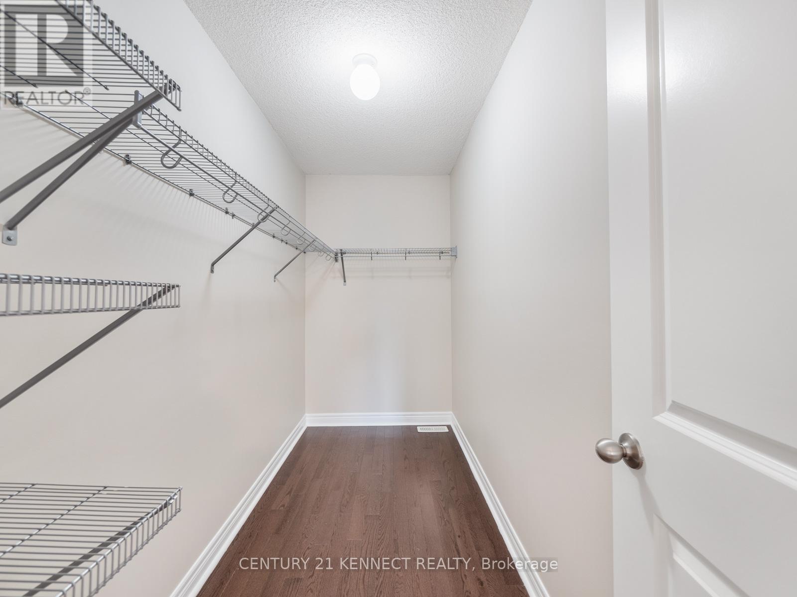 49 Finegan Circle, Brampton, Ontario  L7A 0B7 - Photo 19 - W12179383