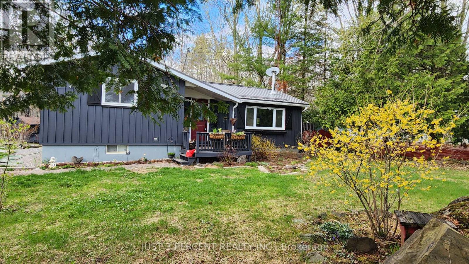 55 Northern Avenue, Trent Lakes, Ontario  K0M 1A0 - Photo 17 - X12179496