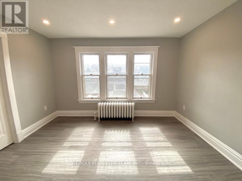 2 - 953 Montclair Avenue, Hamilton, Ontario  L8M 2E3 - Photo 11 - X12179340