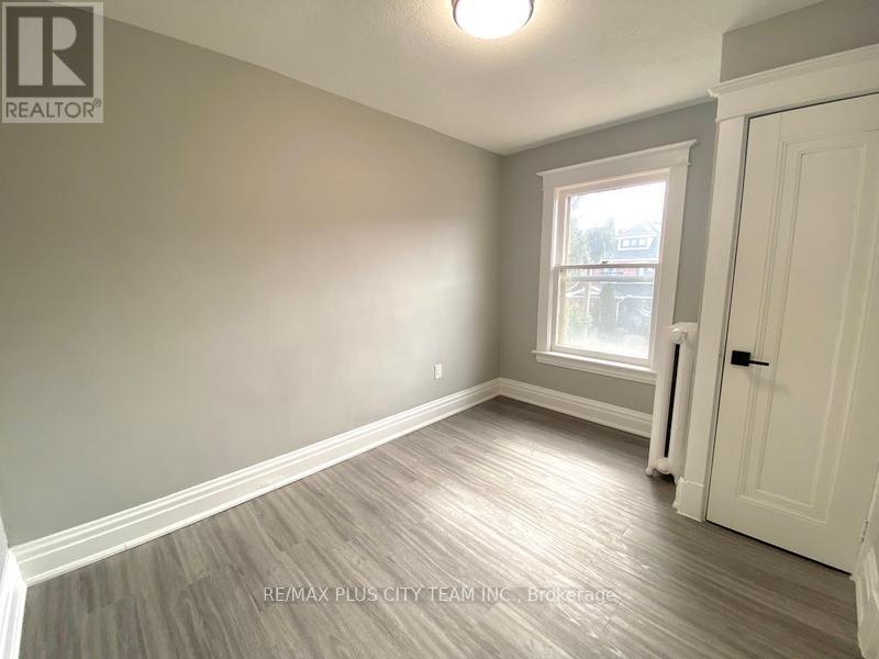 2 - 953 Montclair Avenue, Hamilton, Ontario  L8M 2E3 - Photo 13 - X12179340