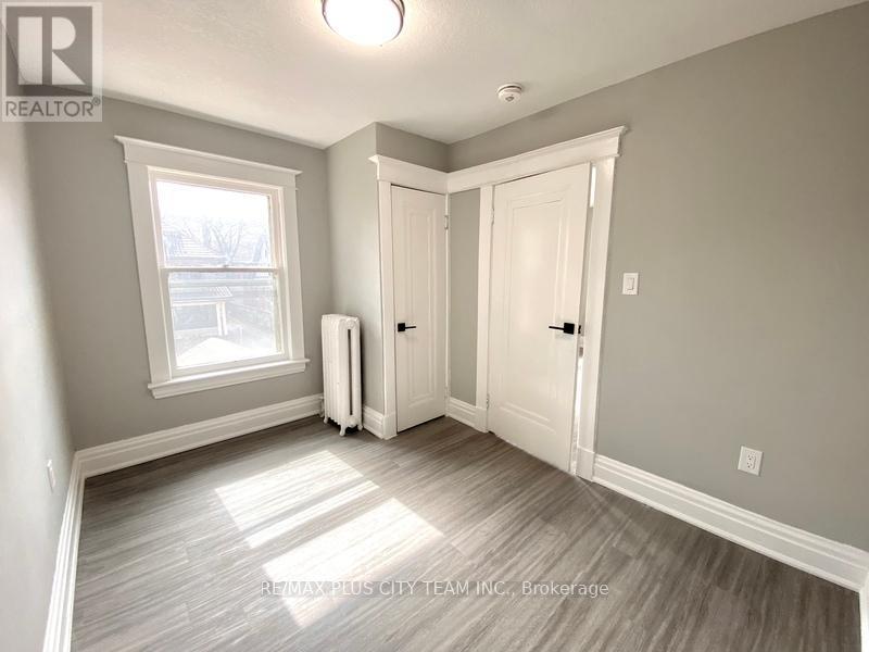 2 - 953 Montclair Avenue, Hamilton, Ontario  L8M 2E3 - Photo 14 - X12179340