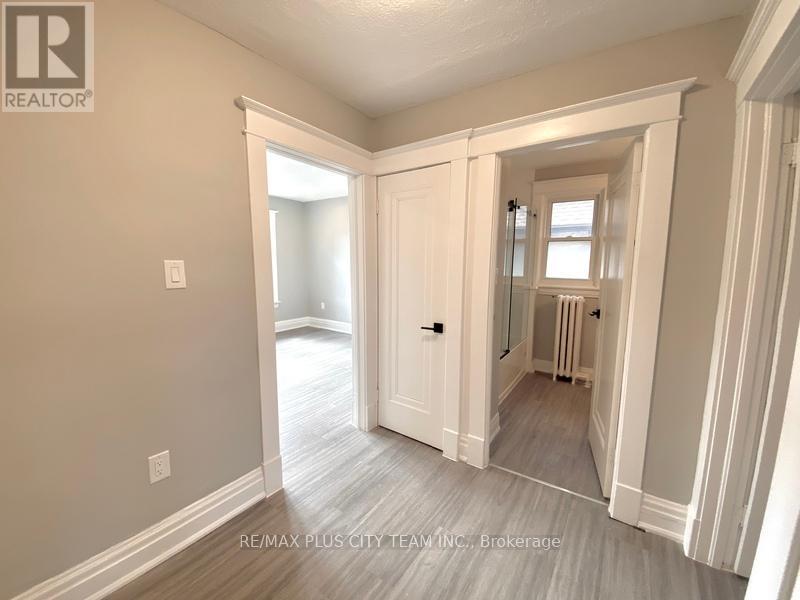2 - 953 Montclair Avenue, Hamilton, Ontario  L8M 2E3 - Photo 7 - X12179340