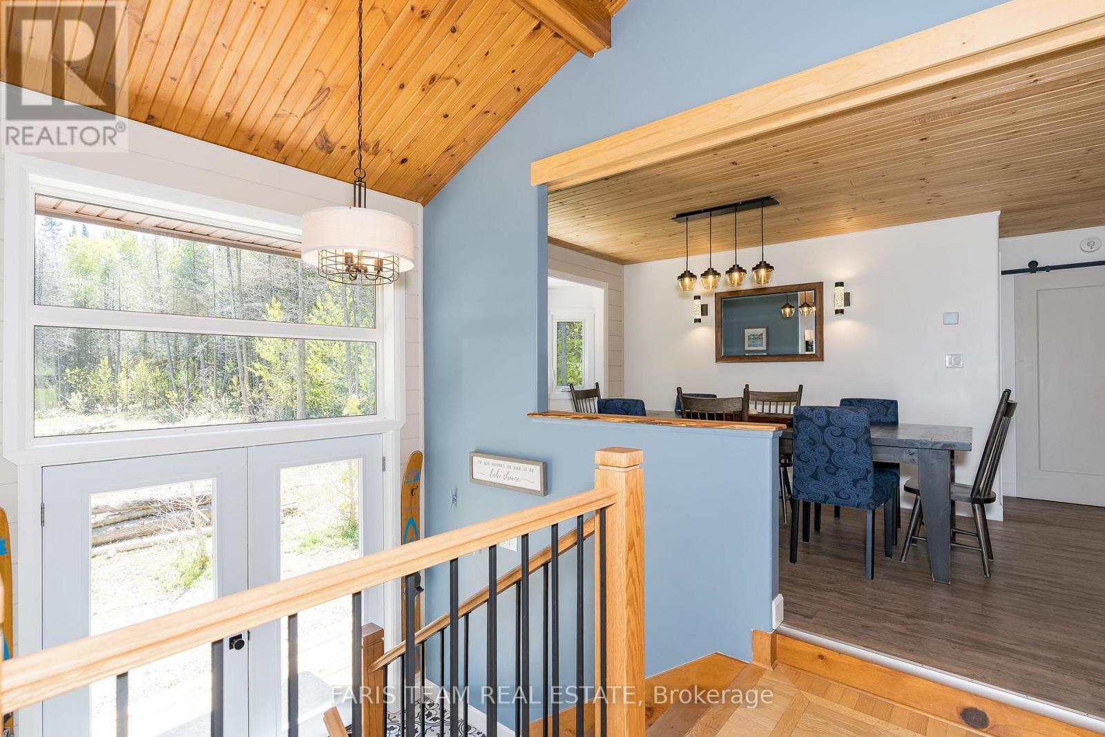 328 Cedar Avenue, Meaford, Ontario  N4L 1W5 - Photo 6 - X12179119
