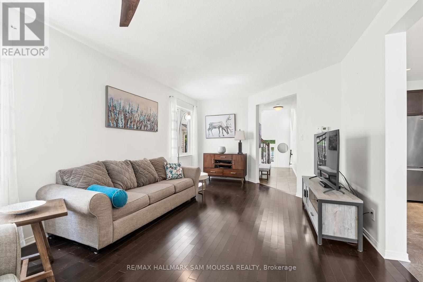 295 Harthill Way, Ottawa, Ontario  K2J 0P3 - Photo 9 - X12178785