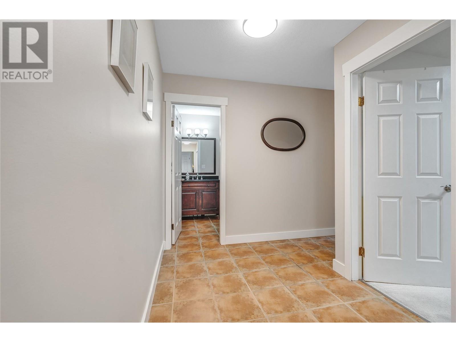 10707 Giants Head Road, Summerland, BC V0H1Z7