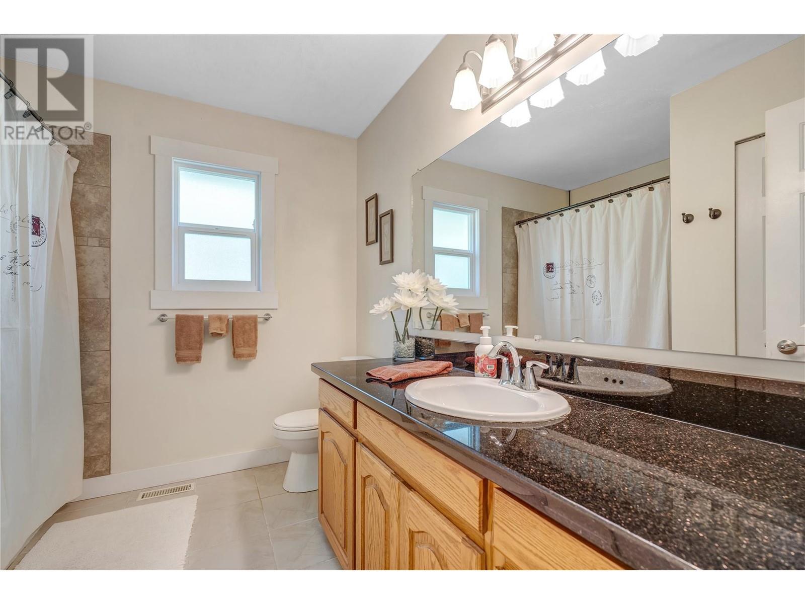 10707 Giants Head Road, Summerland, BC V0H1Z7