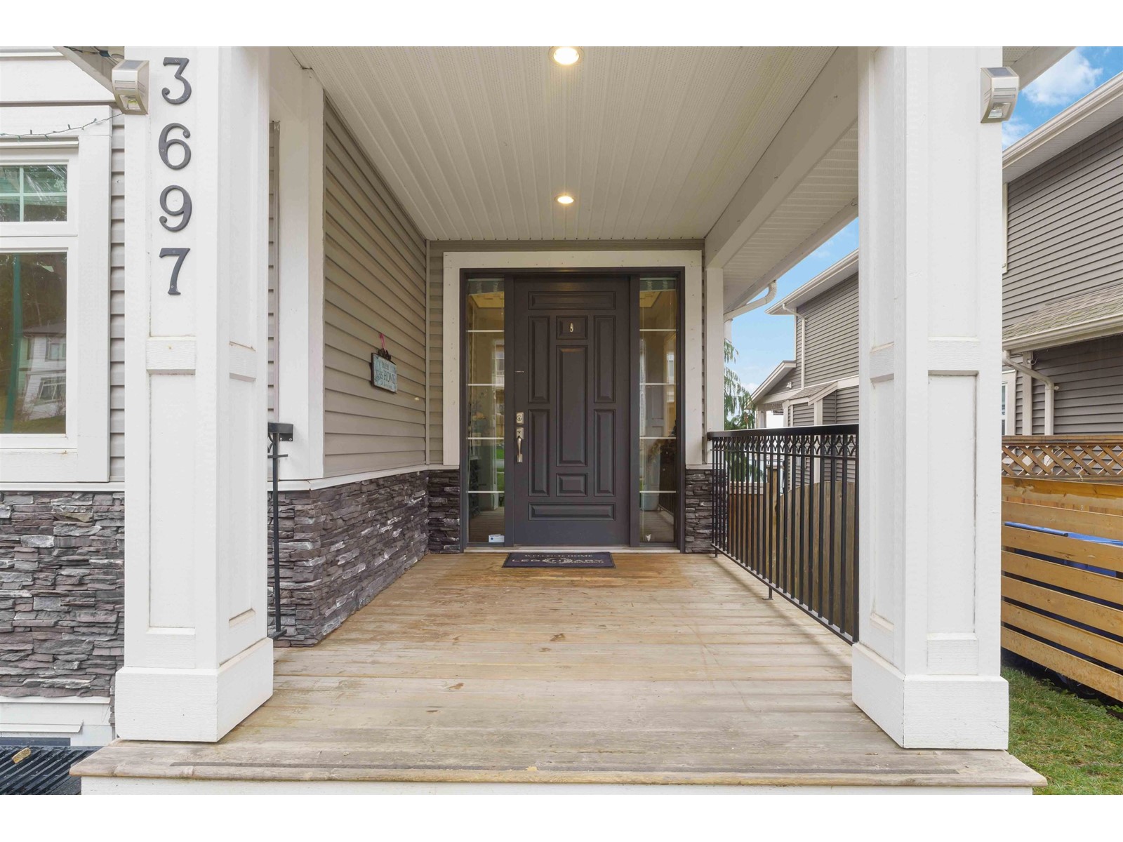 3697 Hajula Court, Abbotsford, British Columbia  V3G 2W4 - Photo 4 - R3007010