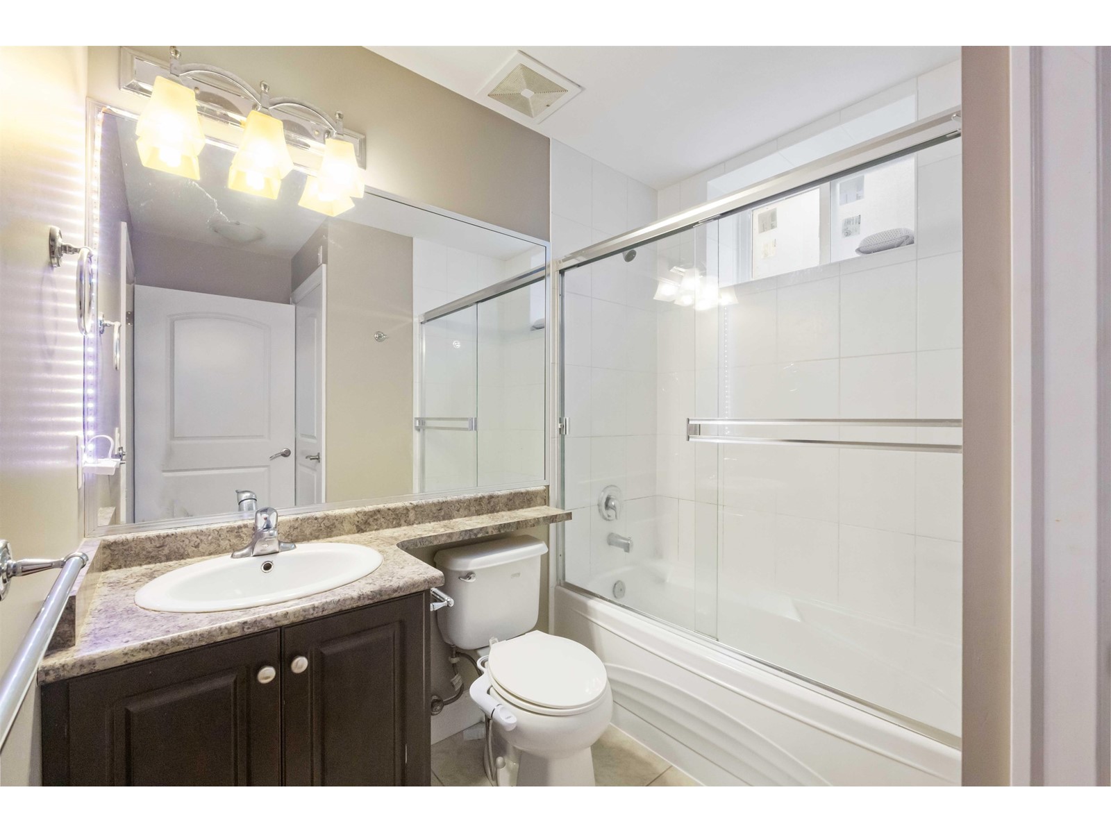 3697 Hajula Court, Abbotsford, British Columbia  V3G 2W4 - Photo 36 - R3007010