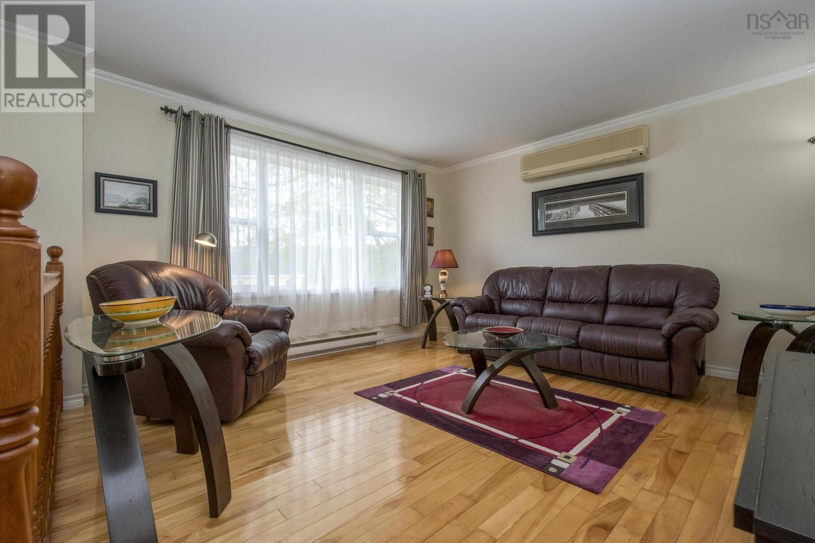 Property at 45 Churchill Avenue image 5