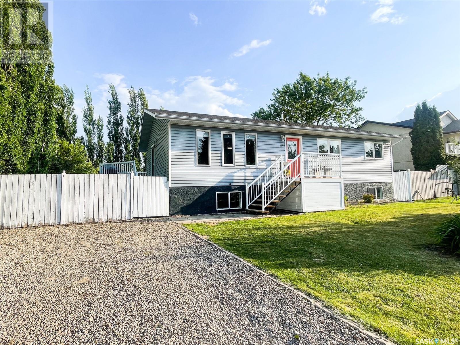 310 Woodman Avenue, Meadow Lake, Saskatchewan  S9X 1H3 - Photo 2 - SK007448