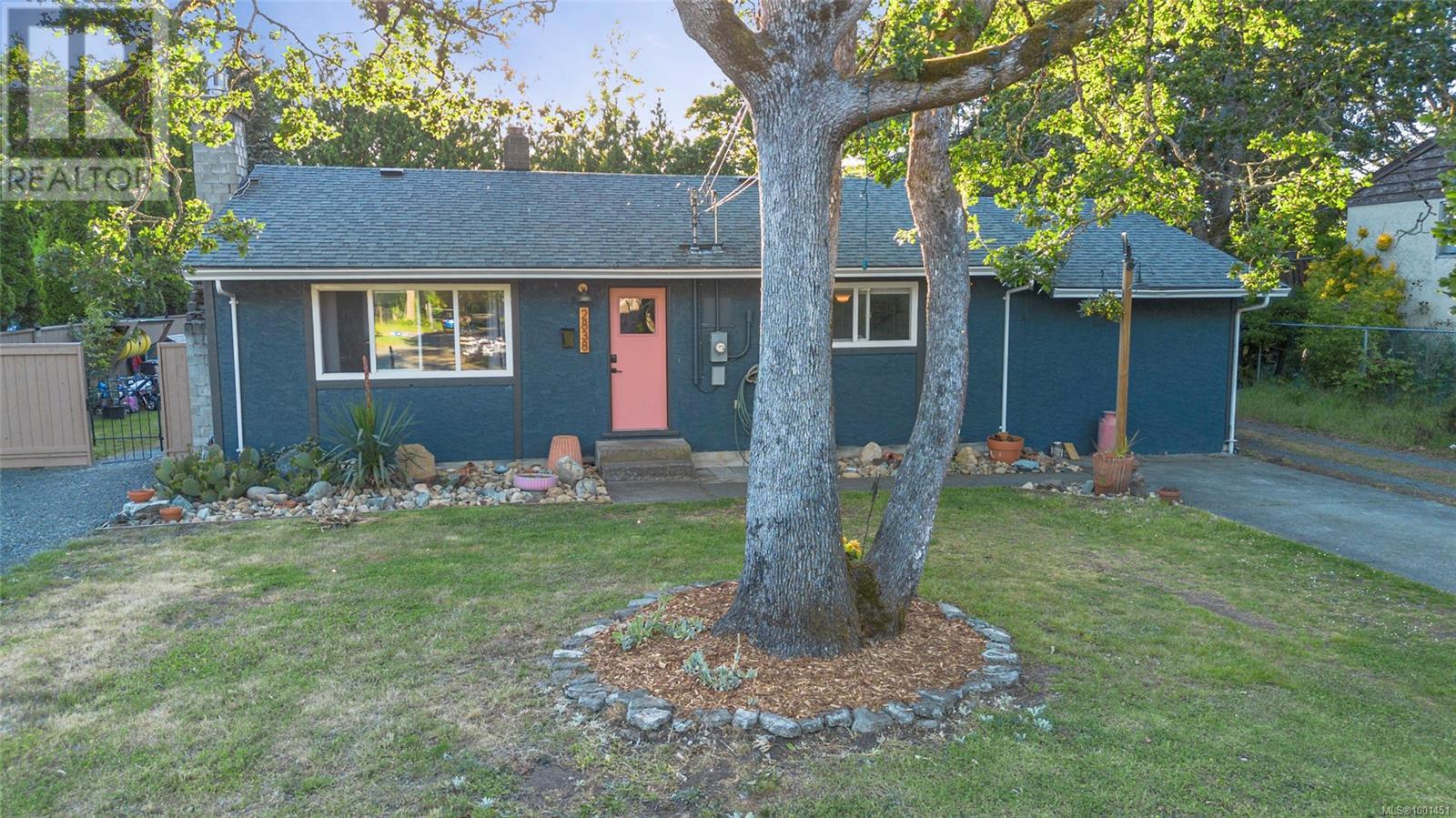 Property at 2838 Aldwynd Rd image 2