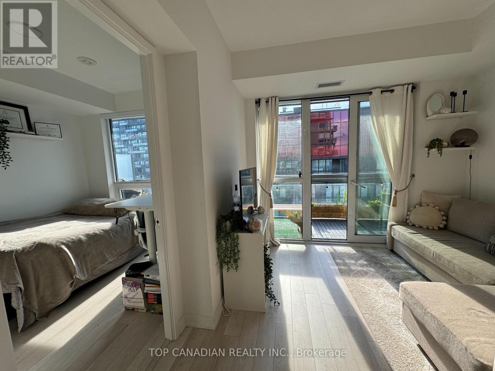 3307 - 39 Roehampton Avenue, Toronto, Ontario  M4P 0G1 - Photo 9 - C12179417