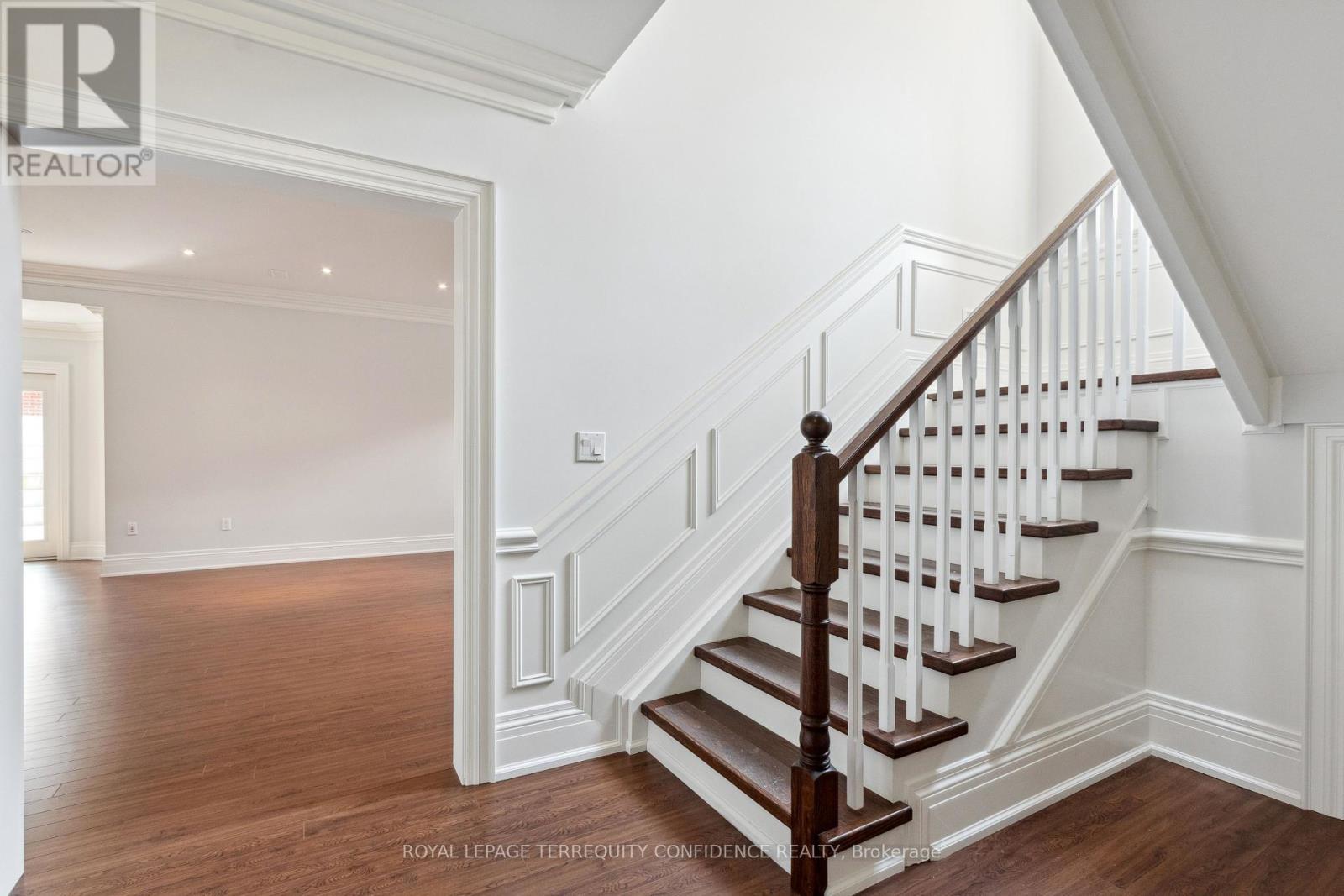 241 Hounslow Avenue, Toronto, Ontario  M2N 2B5 - Photo 35 - C12179425