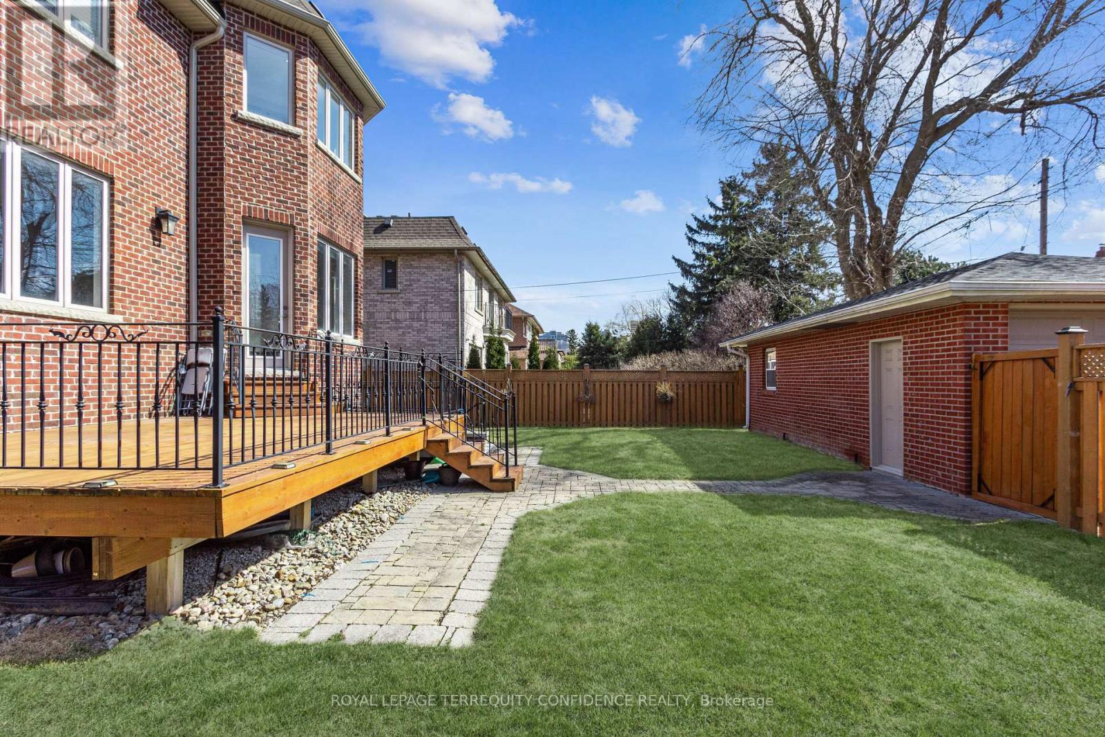 241 Hounslow Avenue, Toronto, Ontario  M2N 2B5 - Photo 46 - C12179425