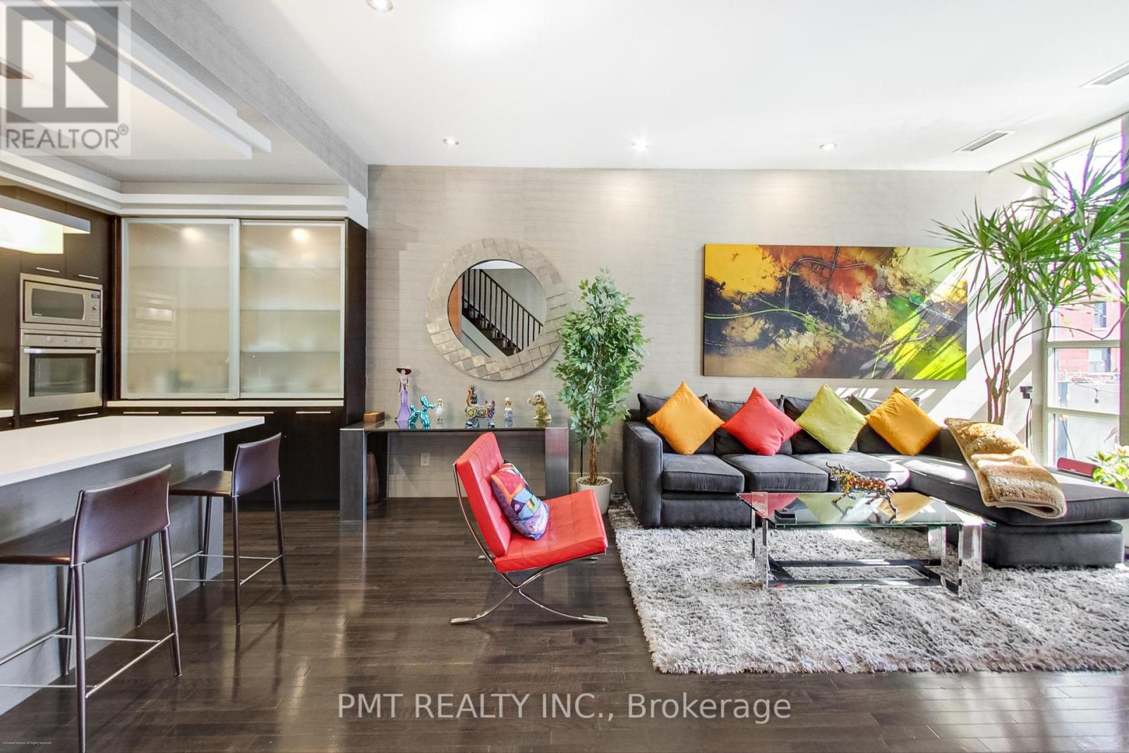 14 Granby Street, Toronto, Ontario  M5B 2J5 - Photo 3 - C12179499