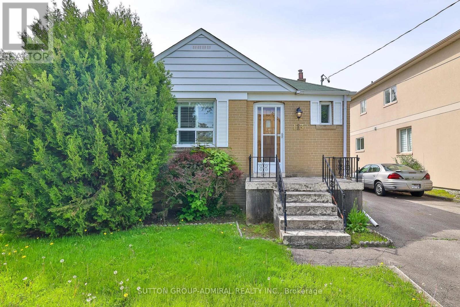 113 MCALLISTER ROAD, Toronto, Ontario