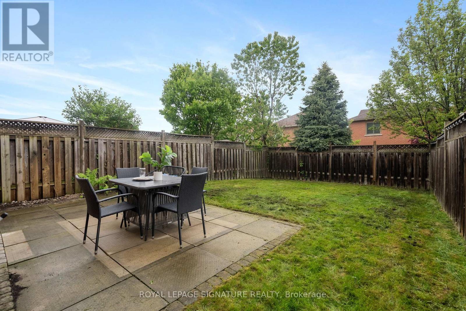 107 Brownridge Place, Whitby, Ontario  L1P 1W1 - Photo 22 - E12176062
